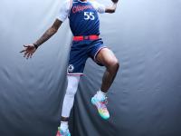  冲刺阶段中超传出新动向；洛杉矶快船官宣签约；高层表态——目标明确；球探报告显示潜力-爱游戏精彩